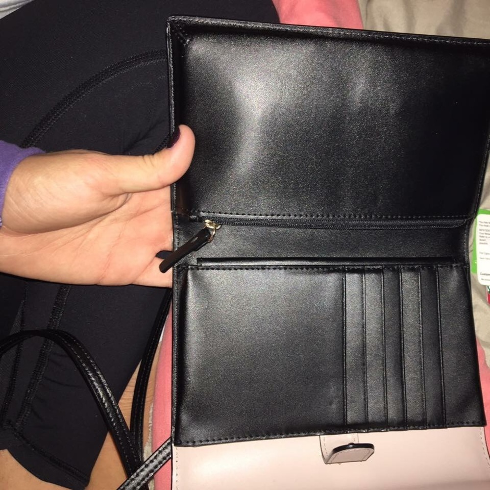 Kate Spade - Picture 3 of 4